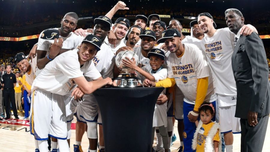 After Steph Curry exploded onto the scene, support for the Warriors grew mysteriously quickly. Quite frankly, I still don't think anyone knows where or what Golden State is.