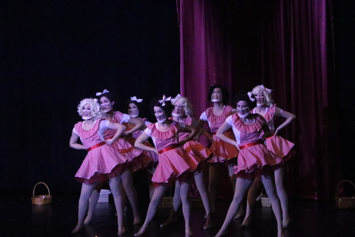 Guys and Dolls Review