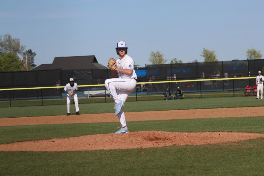 Leingang pitches to John Burroughs in the top of the second inning. 